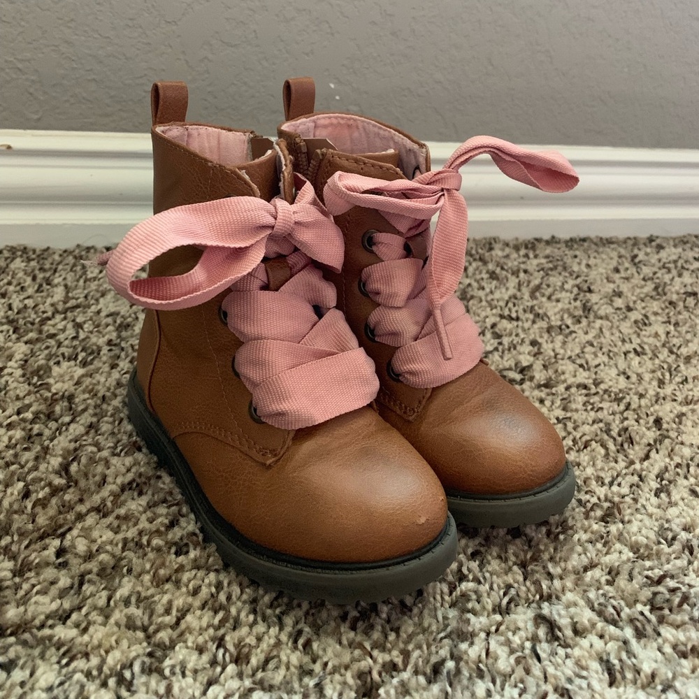 Girls 7 Cat & Jack boots